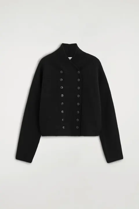 Schwarze Jacke mit Knöpfen