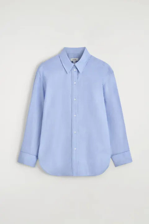 Hellblaues Hemd